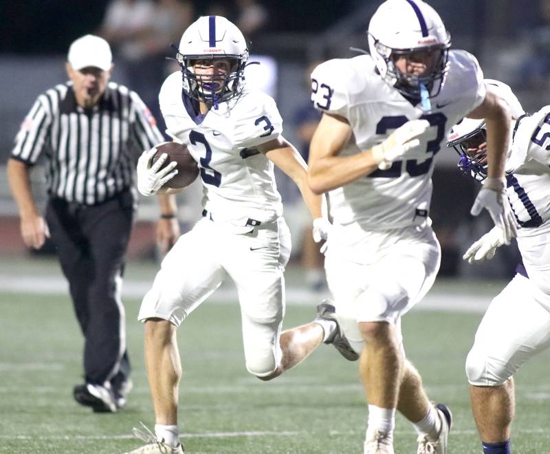 Cary-Grove’s Ty Tenopir runs the ball in for a touchdown in varsity football at Huntley High School in Huntley on Friday, Sept. 19, 2025.