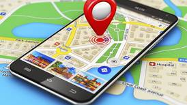 Find customers when they are online and already near your business!