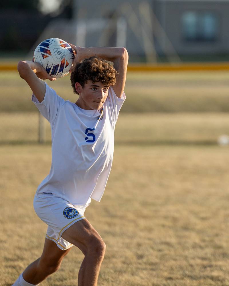 Landon Mccroskey (5) of Somonauk/Leland/Newark throws ball into play on Monday, Sept. 29, 2025, at Serena High School in Serena.