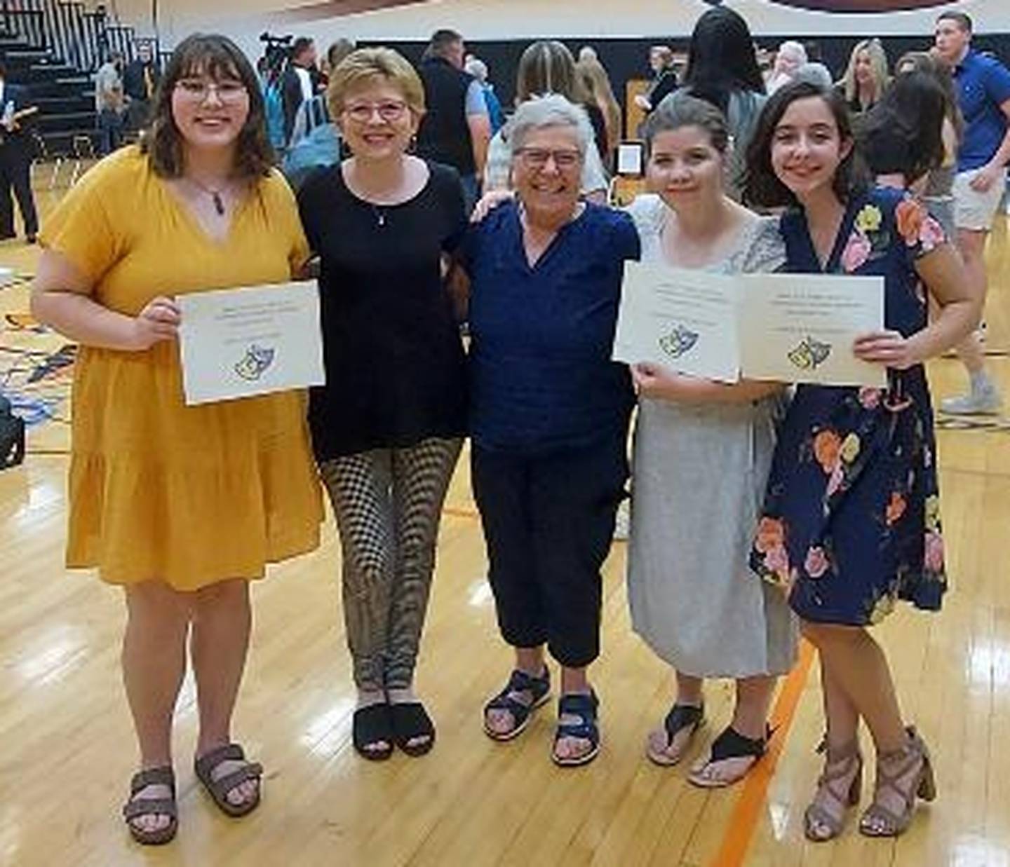 (Left to right); Mimi Bryan Scholarship recipient Emily Beckwith, scholarship committee members Kari Frantzen, Sharon Pagoria, scholarship recipients Aleksandra Savage, and Cadence Goldstein