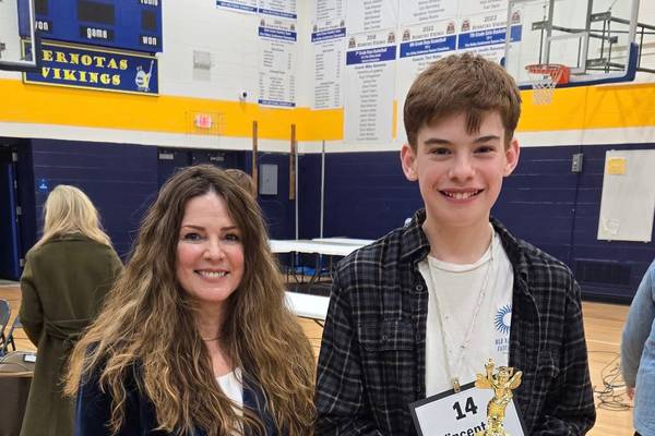 St. Mary Catholic School 8th grader wins regional spelling bee, heading to national competition in D.C.