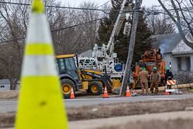 Truck crash Friday causes Peru power outage