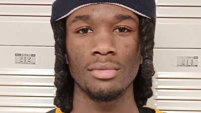 Joliet West survives early-morning clash with Oak Park-River Forest to open Pontiac Holiday Tournament