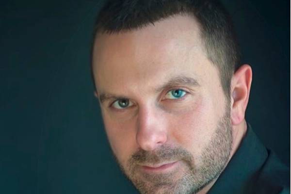 Things to Do: Catch a Sinatra-style concert in Fulton, play Scrabble in Morrison