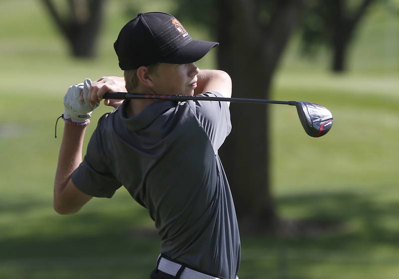 McHenry’s Brody Glauser watches his tee shot on the 15th hole during the Fox Valley Conference Boys Golf Tournament. Thursday, Sept. 22, 2022, at Randall Oaks Golf Club in West Dundee.