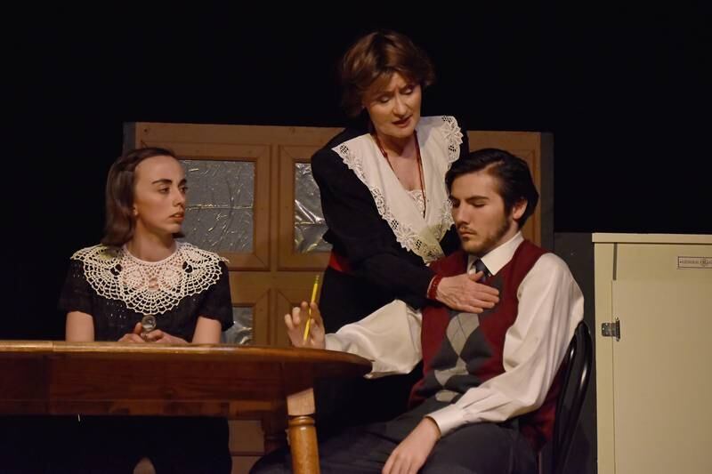 PM&L Theatre presents "The Glass Menagerie."