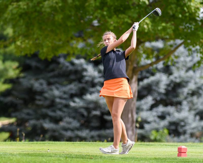 Avery Selk of Minooka watches her ball after teeing off during the Southwest Prairie conference meet on Wednesday Sept. 24, 2025, held at Blackberry Oaks Golf course in Bristal.