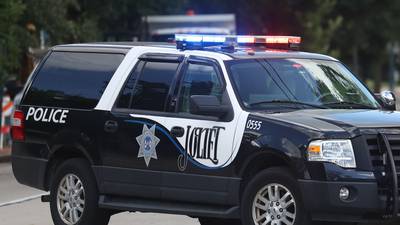 Joliet shooting leaves man with gunshot wound to the arm