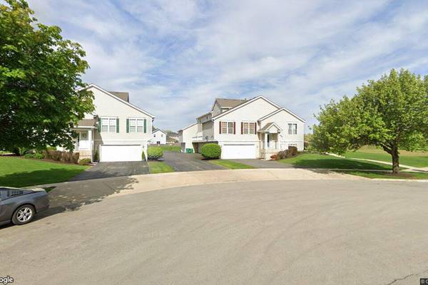 Single-family home sells in Joliet for $302,750