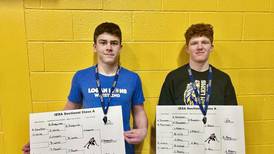 Logan’s Eric Giaquinto, Hawk Amy win IESA sectionals, advance to state: Wrestling update