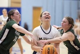 St. Edward starts strong in sectional semifinal win over Yorkville Christian