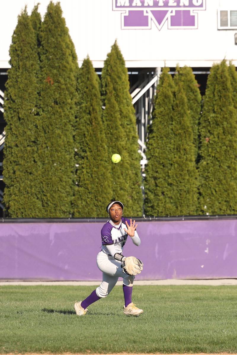 Manteno's Amiya Carlile catches an out in left field during the Panthers' 9-7 victory over Wilmington on Tuesday, April 8, 2025.