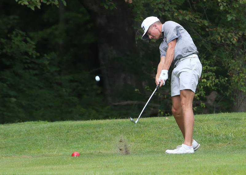 Streator's Kolden Neumann, hits toward the third hole during the Streator Bulldog Invitational on Monday, Aug. 25, 2025 at Eastwood Golf Course in Streator.
