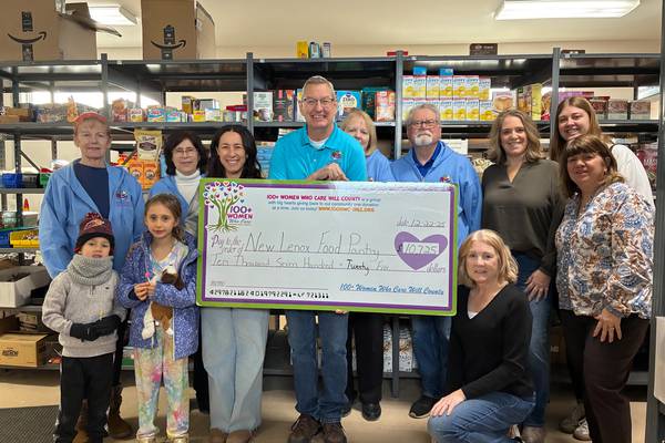 New Lenox food pantry receives donation of more than $10,000 from Will County women’s group