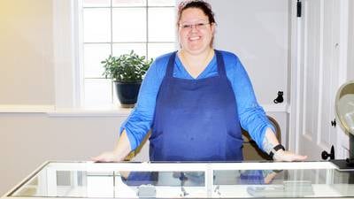 Oregon jeweler creates custom satisfaction