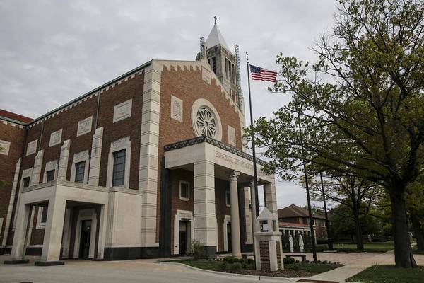 Kevin Reardon, last president of First National Bank of Joliet, dies