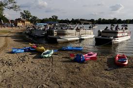 Crystal Lake park board walks back plan to leave lake agreement with city, Lakewood