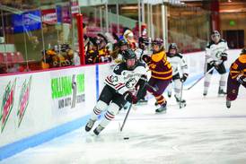 Hockey: Western Springs natives Katie Cipra, Emma Jurusik part of historic trip to Ireland