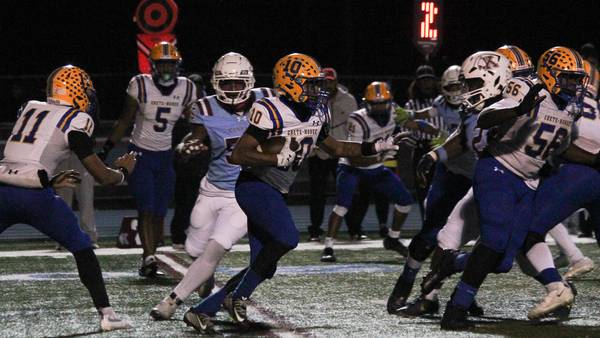 Crete-Monee holds off Kankakee’s late rally to claim Southland title