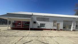 Former Illini Tire Co. building in DeKalb begins preparation for demolition