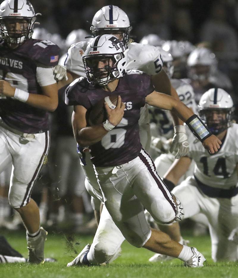 Prairie Ridge's Luke Vanderwiel runs for a touchdown during a Fox Valley Conference football game against Cary-Grove on Friday, Sept. 27, 2024, at Prairie Ridge High School.