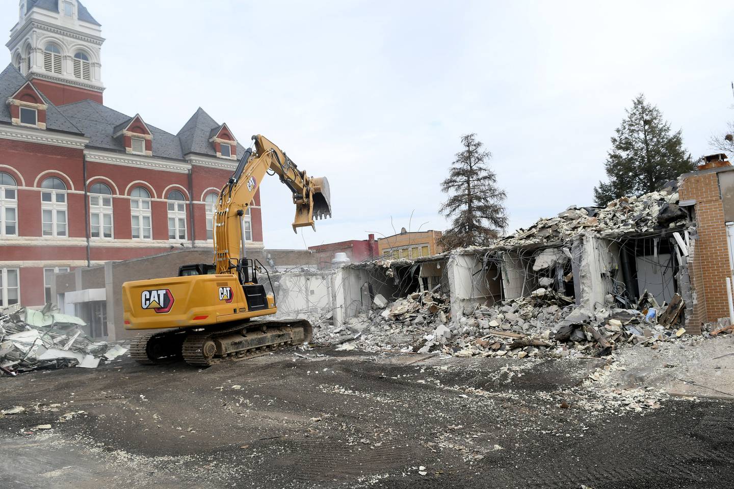 Demolition of the old Ogle County Jail in downtown Oregon started Monday morning. The former jail, located south of the historic Ogle County Courthouse, was constructed in the late 1960s and replaced by the Ogle County Correctional Center in 2020.