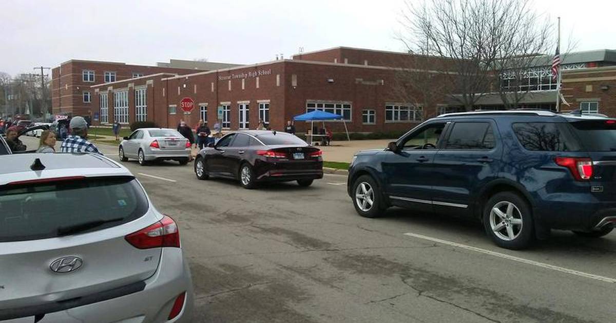 PHOTOS Streator, Woodland high schools celebrate seniors Shaw Local