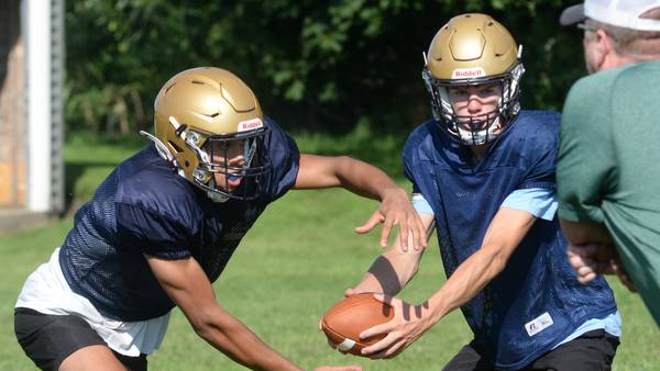Photos: Oregon, Forreston, Polo football practices