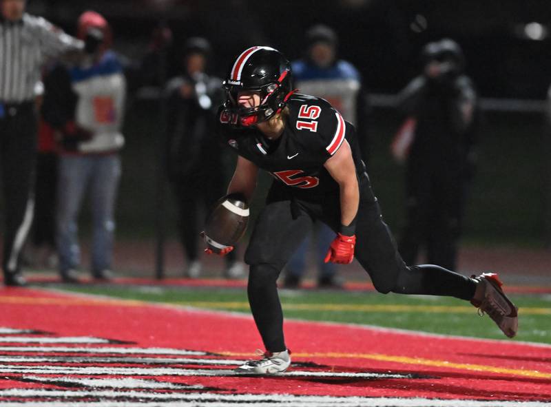 Lincoln-Way Central's Tyler Tulk (15) scores a touchdown during the Class 7A semifinal playoff game against Batavia on Saturday, Nov 23, 2024 at New Lenox. (Dean Reid for Shaw Local News)