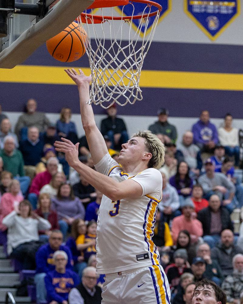 Mendota's Alex Beetz (3) is lays up ball in game against Newman Central Catholic on Friday, January 30, 2026 at Mendota High School in Mendota.