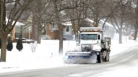 Northern Illinois wakes up to snow Monday morning; temperatures surge to low 50s later this week