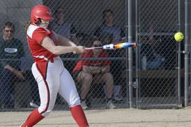 Streator pulls away with 8-run 6th to take crosstown showdown with WFC