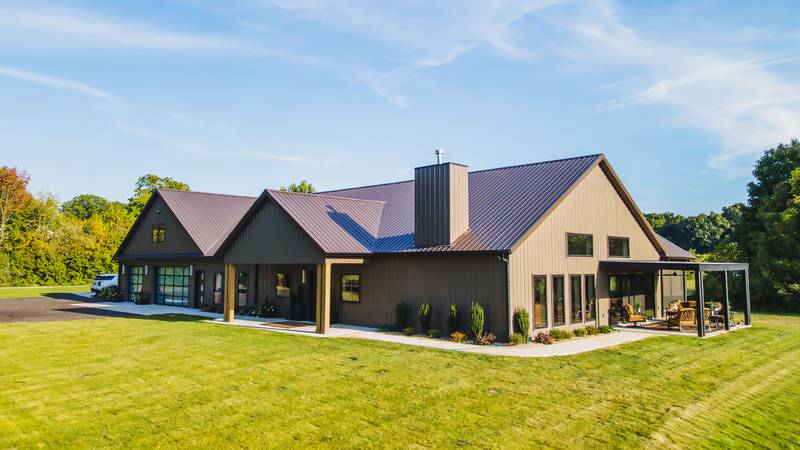 FBi Buildings has been constructing post-frame buildings for decades, including agricultural, commercial and residential structures, in a market area that includes six Midwest states, including Illinois’ Sauk Valley region.