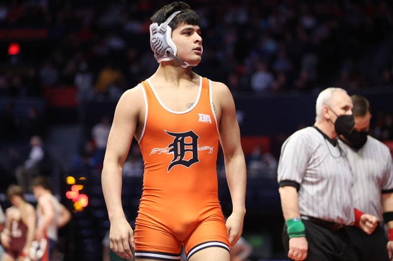 Dekalb’s Damien Lopez faces off against Shepard’s Damari Reed in the Class 3A 152lb. semifinals at State Farm Center in Champaign. Friday, Feb. 18, 2022, in Champaign.