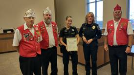 40&8 Blue Chevaliers cite Morris police officer for excellence