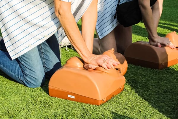 Illinois bill aims to address gender discrepancies in CPR training