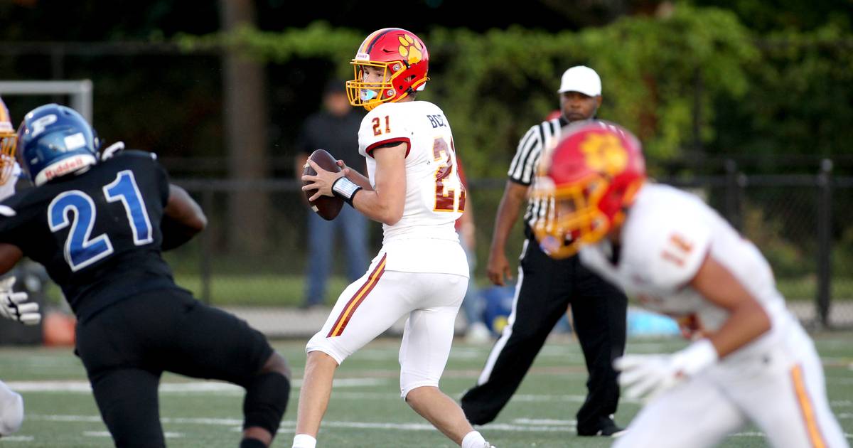 Live Coverage Week 2 Batavia vs. LincolnWay East football Shaw Local