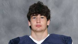 Logan Abrams makes return at fullback, Cary-Grove blows past McHenry