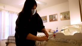 Young, healthy Lakemoor woman had kidney failure. Now she’s on daily dialysis and looking for organ donor