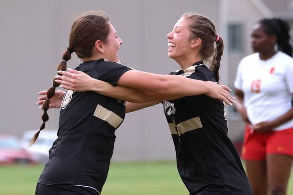 Charlotte Yates’s first goal of season opens scoring, helps Sycamore claim regional title