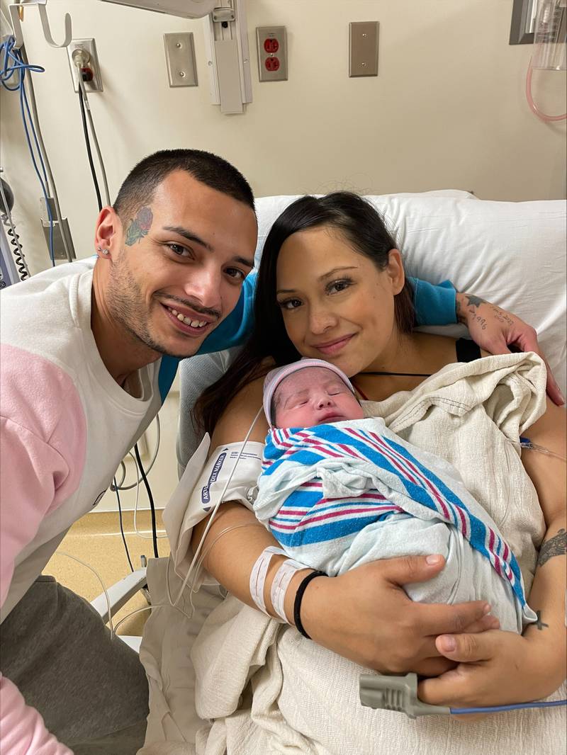 Mateo Gael Gutierrez Graterol, was born at 4:07 p.m. Jan. 1, 2024, at UChicago Medicine AdventHealth Bolingbrook. 
His parents are Paola Gutierrez and Miguel Graterol of Chicago/Logan Square.