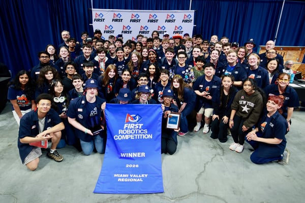 Oswego School District 308 robotics team advances to world championship after regional wins