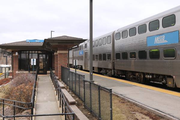 Underwood proposes $1.2M in funding for Metra expansion between DeKalb, Elburn