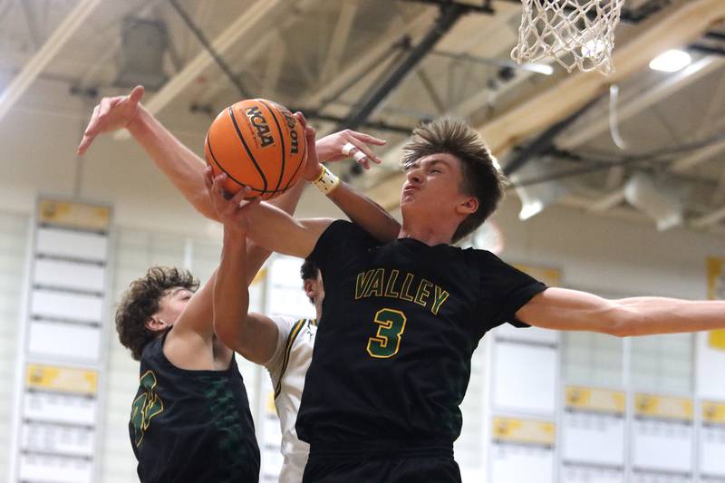 Waubonsie Valley’s Cade Valek looks for a rebound against Crystal Lake South during Hinkle Holiday Classic varsity boys basketball tournament title game action on Friday, Dec. 27, 2024 at Jacobs High School in Algonquin.