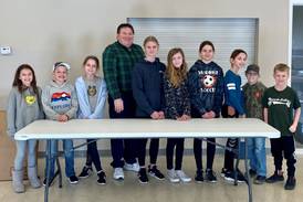 Kendall County 4-H club donates tables to Fox Township