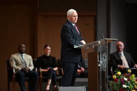 Pence enlivens ONU students at chapel