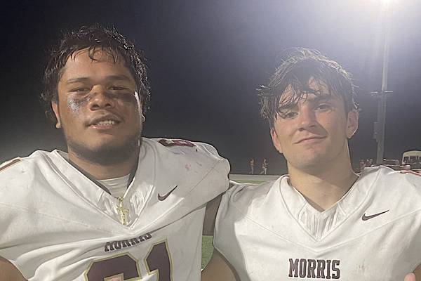 After struggles with Peoria, Morris holds on for win in thriller