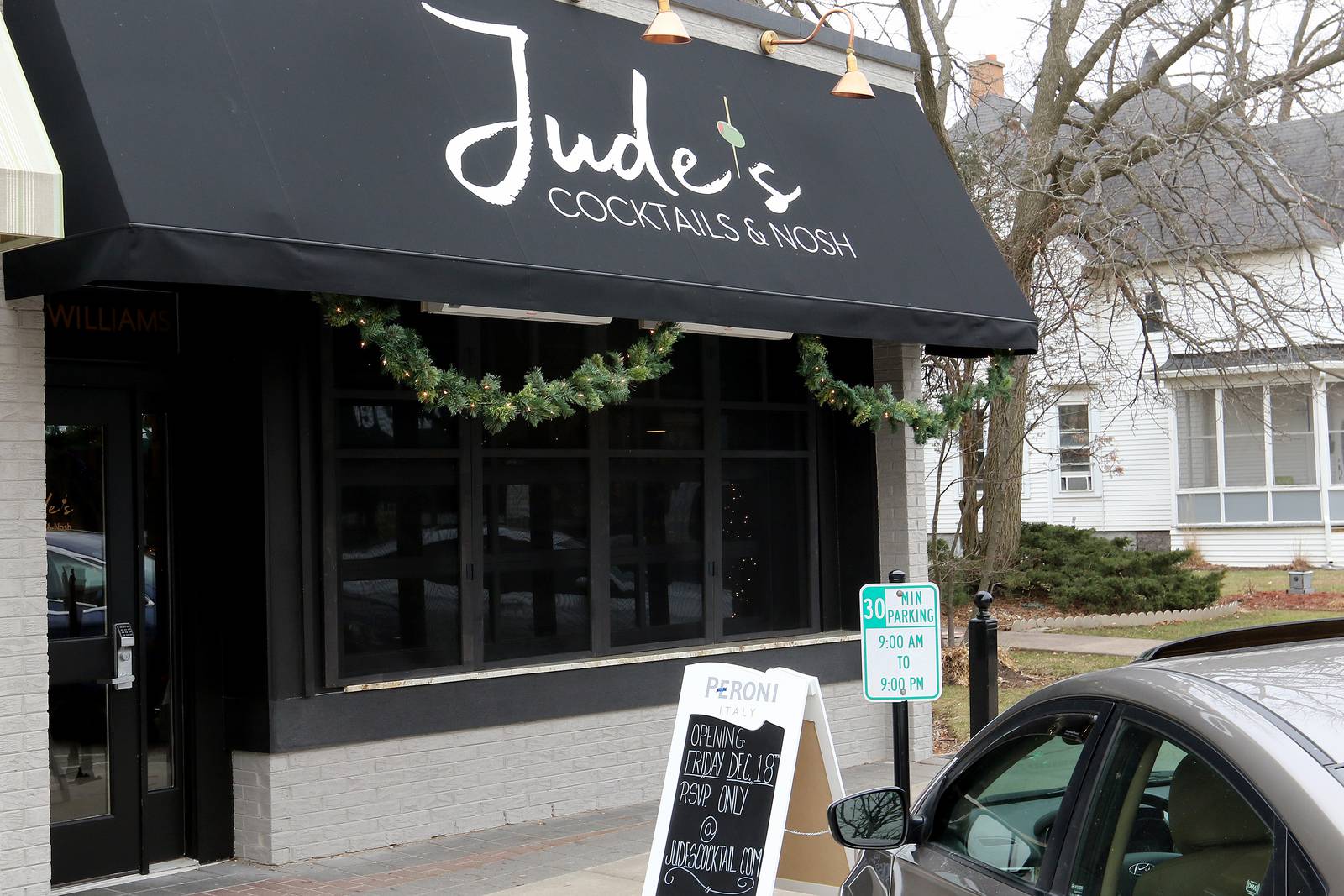 New cocktail bar opens in downtown Crystal Lake Shaw Local