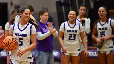 Downers Grove North’s Campbell Thulin scores 1,000th career point in crosstown win over Downers Grove South