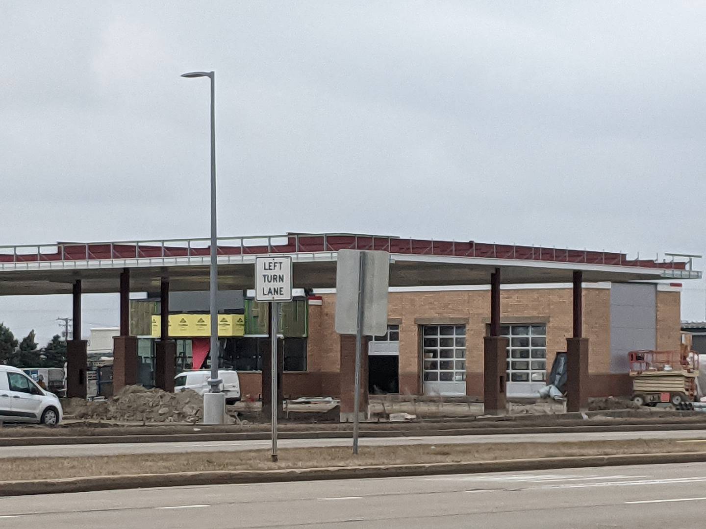 Woodman’s stores also operate their own gas stations. There will be more pumps at the Plainfield location compared to other locations.